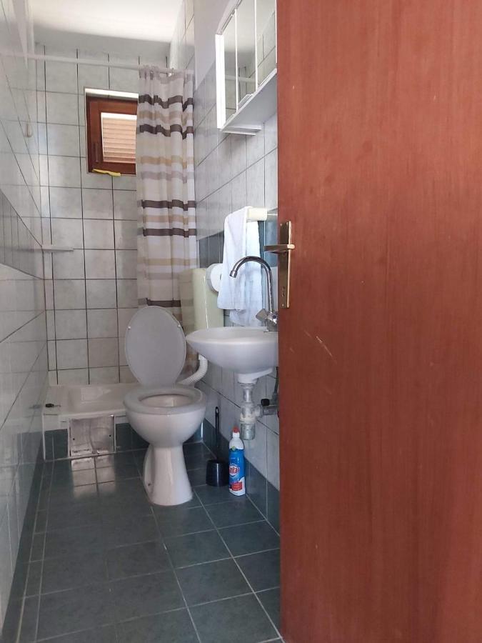 Apartmani Vesna Miškovići Exterior foto